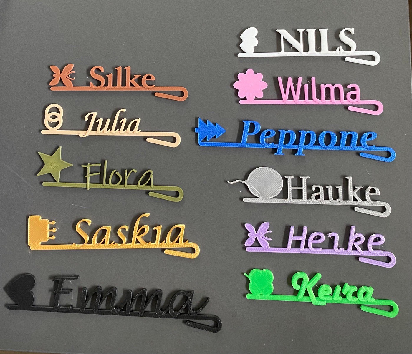 Glasanhänger "Peppone" - Personalisierte Glas-Namensanhänger mit Wunschname und Symbol – Bild 2